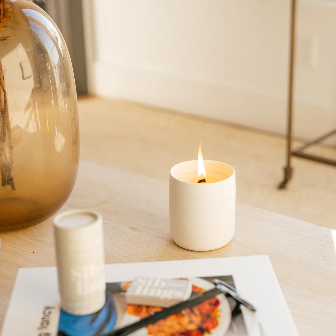 No 01 — Bergamot, White Rose, Oakmoss | Clean Candle