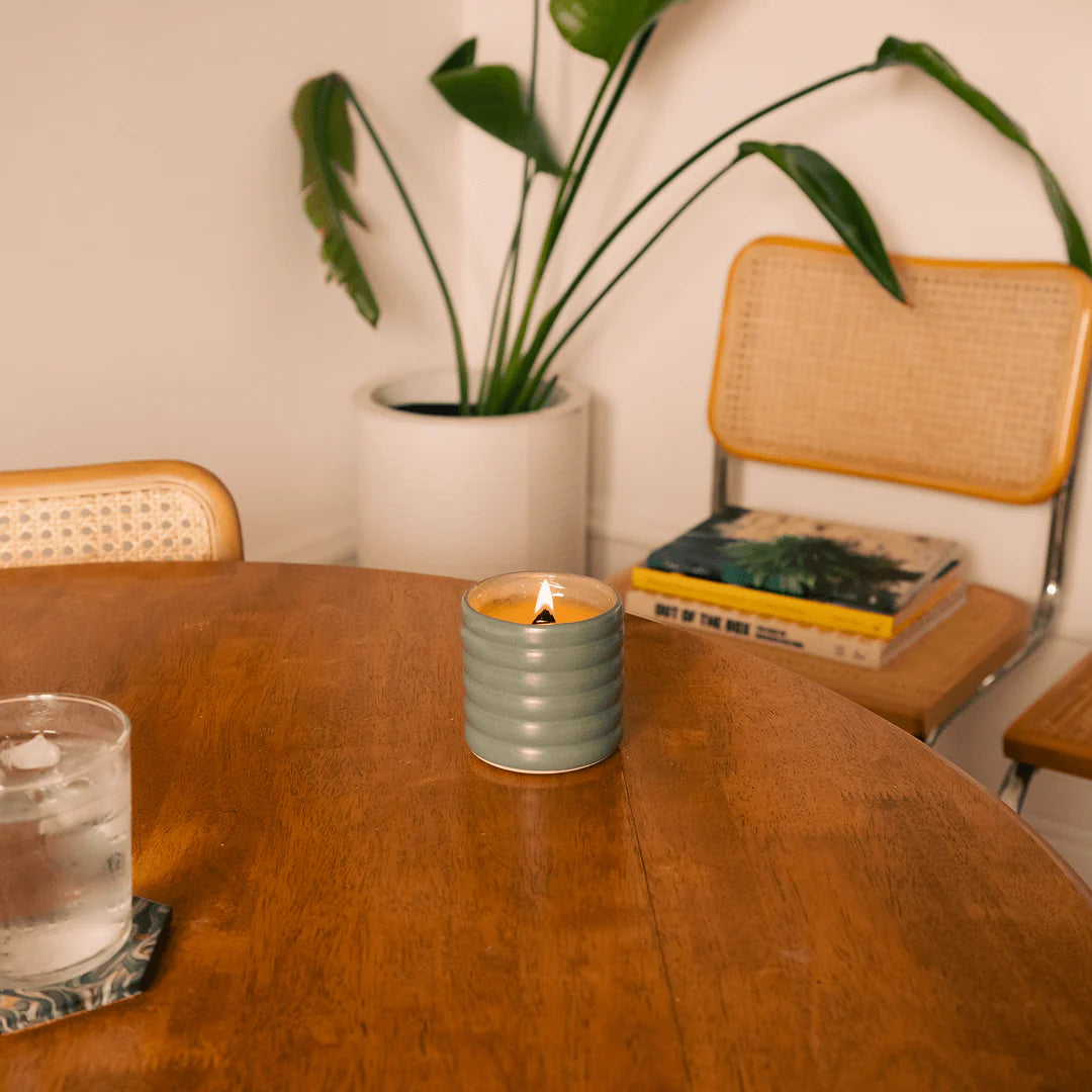 No 04 — Eucalyptus, Balsam, Wild Berries | Clean Candle