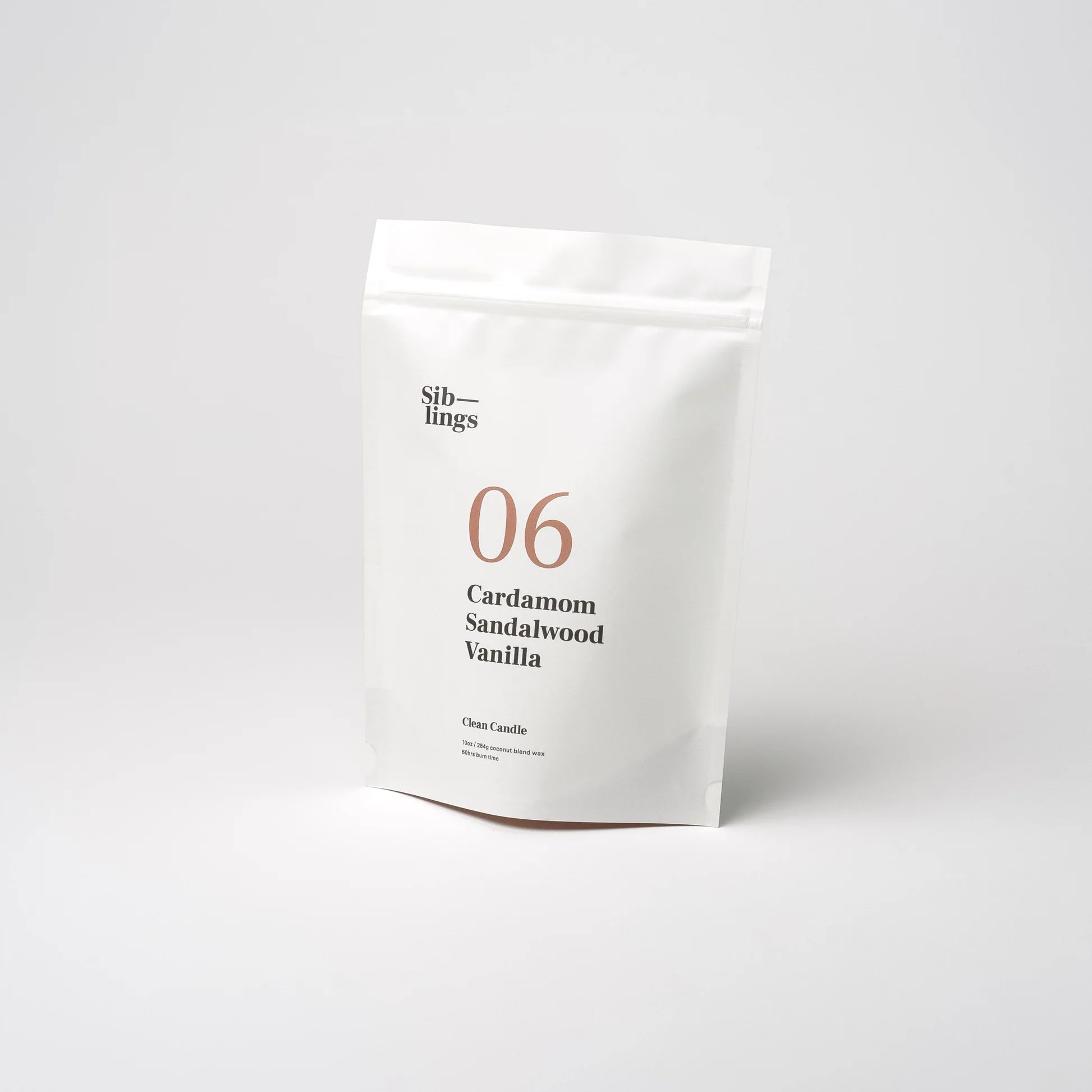 No 06 — Cardamom, Sandalwood, Vanilla | Clean Candle