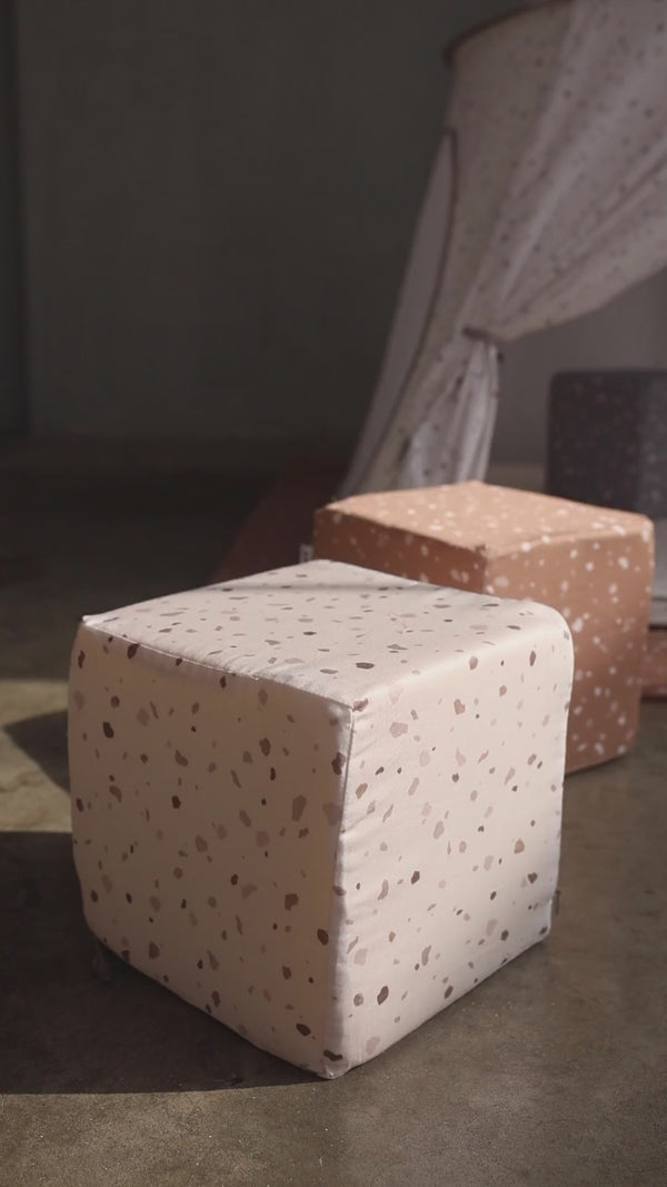 Checker Toffee Play Cube