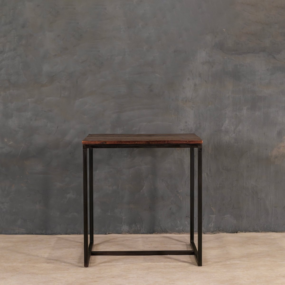 Compact Industrial Dining Table – OtterList