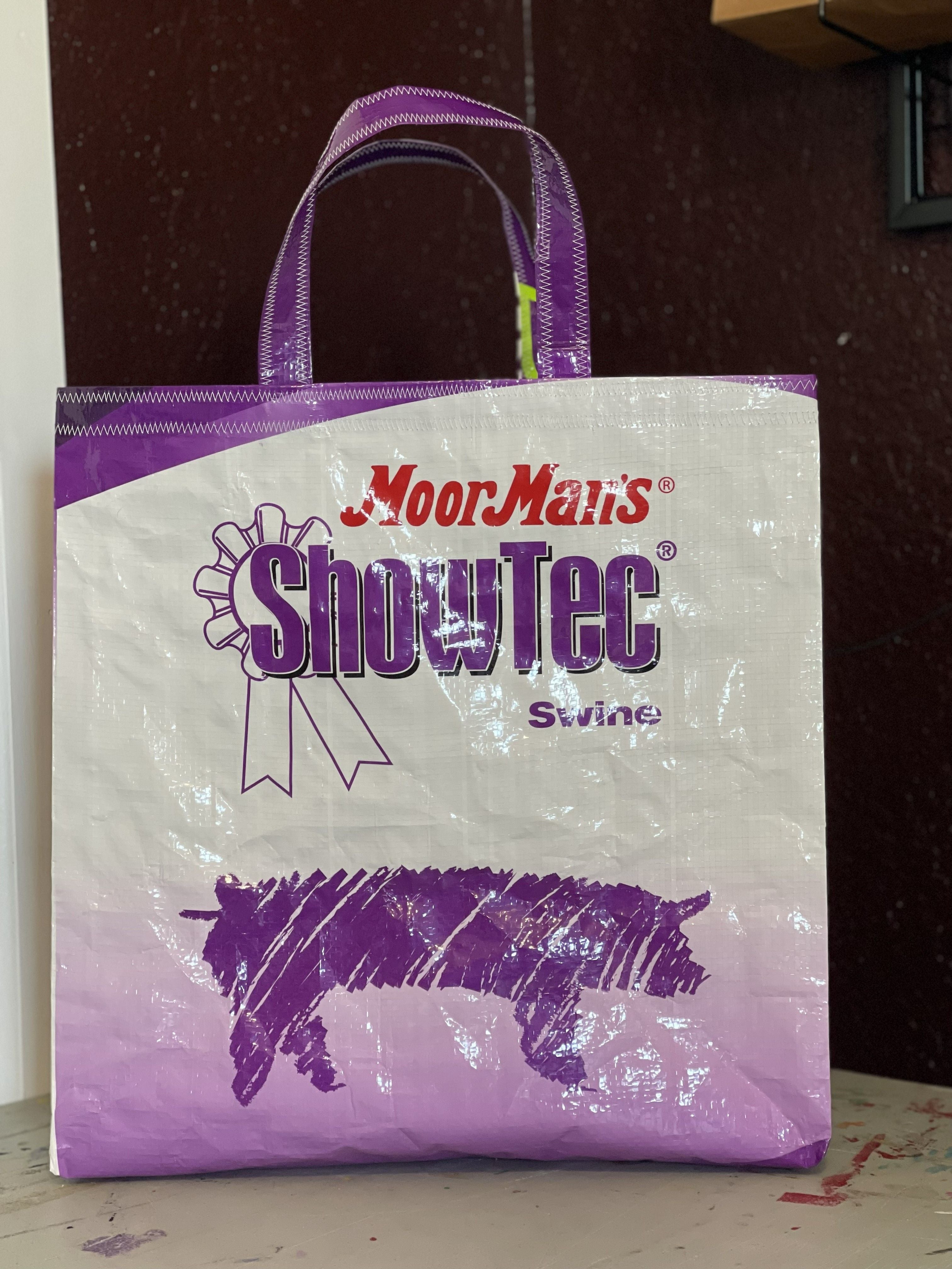MoorMan’s ShowTec Swine Tote Bag