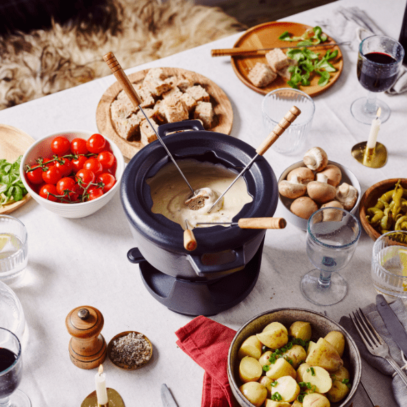 Nori Fondue Set — 8-Piece, 2 QT