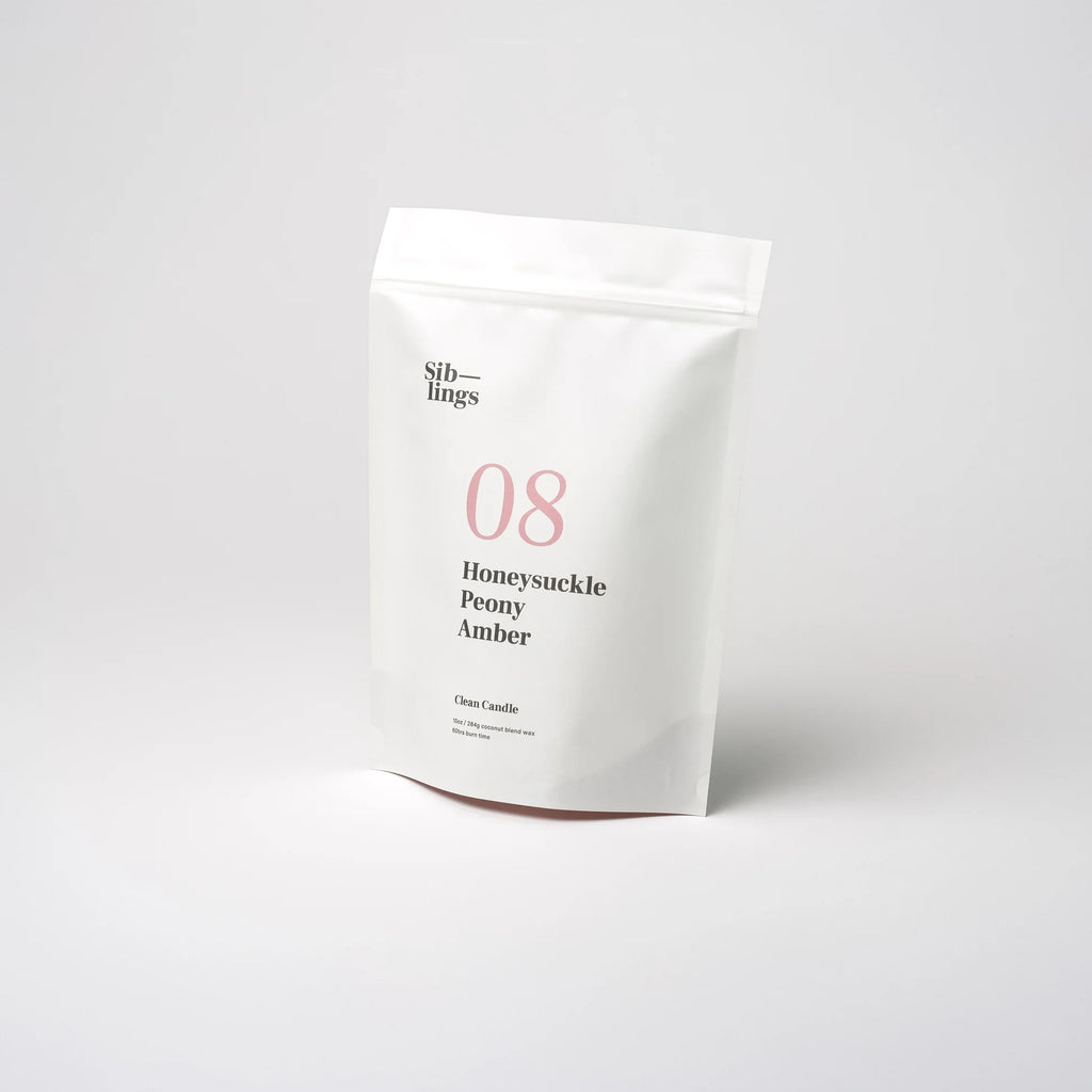No 08 — Honeysuckle, Peony, Amber | Clean Candle